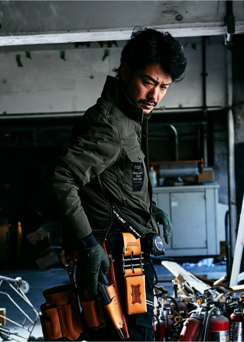 こだわり強め！】軽量・防風・ストレッチ機能付きの冬用ジャケット 